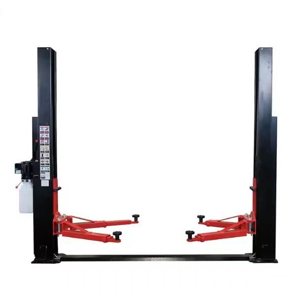 Safety considerations for using vehicle lifts